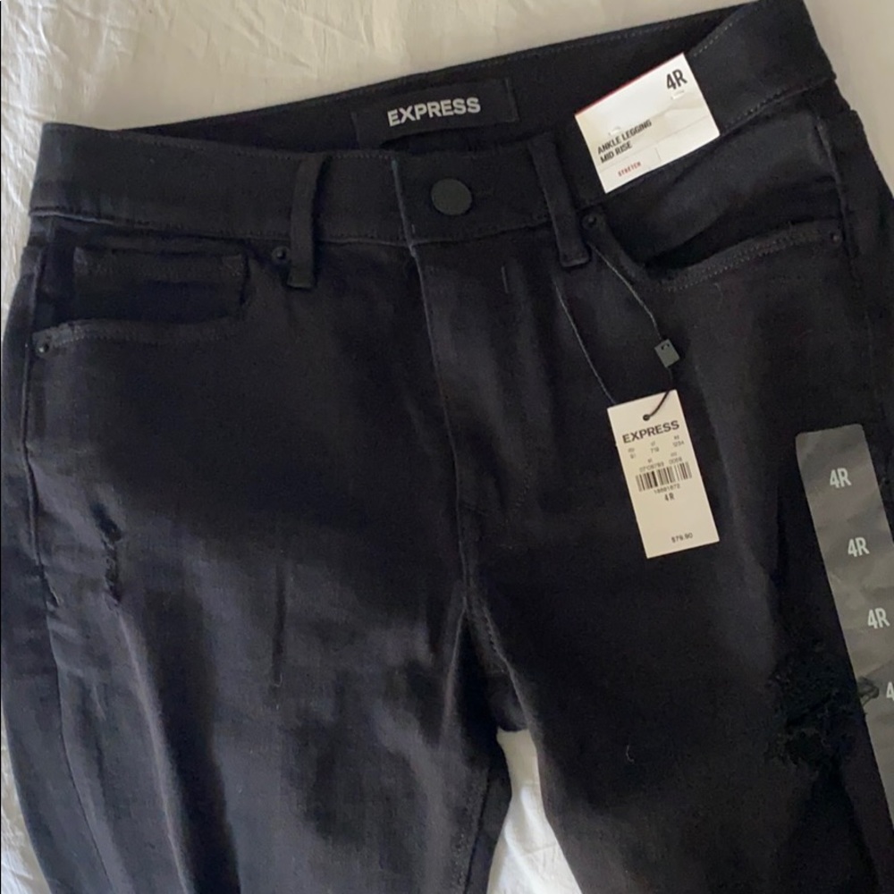Brand new Express ankle legging jean!